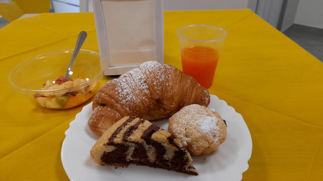 Al Giglio - Affittacamere Cariati Zewnętrze zdjęcie