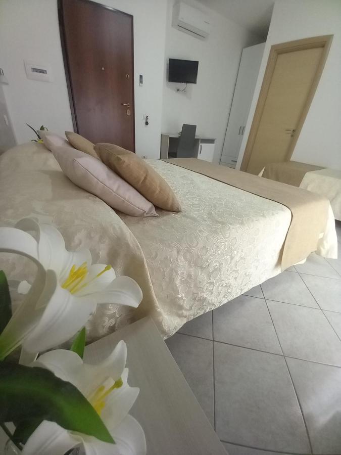 Al Giglio - Affittacamere Cariati Zewnętrze zdjęcie